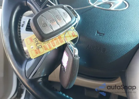 2014 Hyundai Elantra Limited from USA, damaged, VIN 5NPDH4AE2EH521890